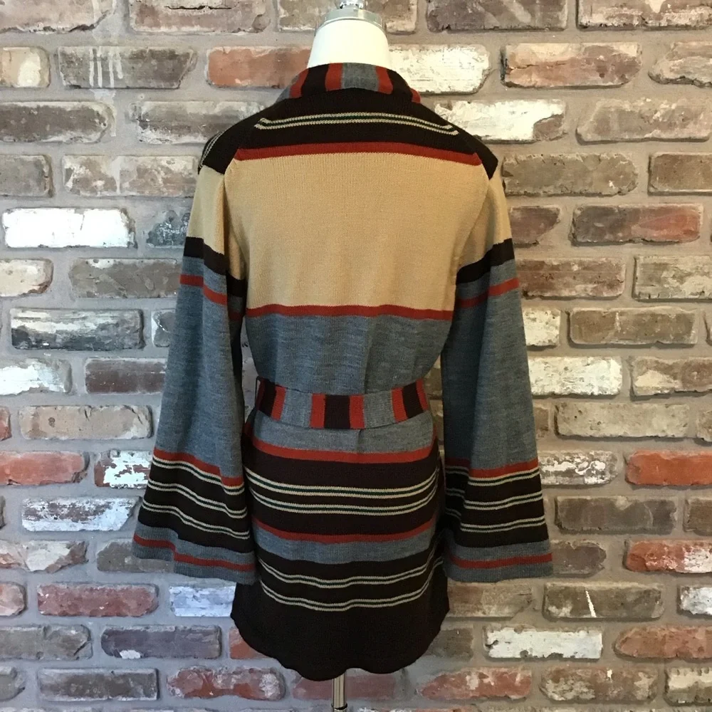 DONNKENNY Women's VINTAGE 60's 70's Belted Western Motif Cardigan Sweater M - Picture 3 of 7